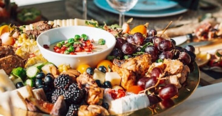 Elevate Your Culinary Experience with a Charcuterie Board Set